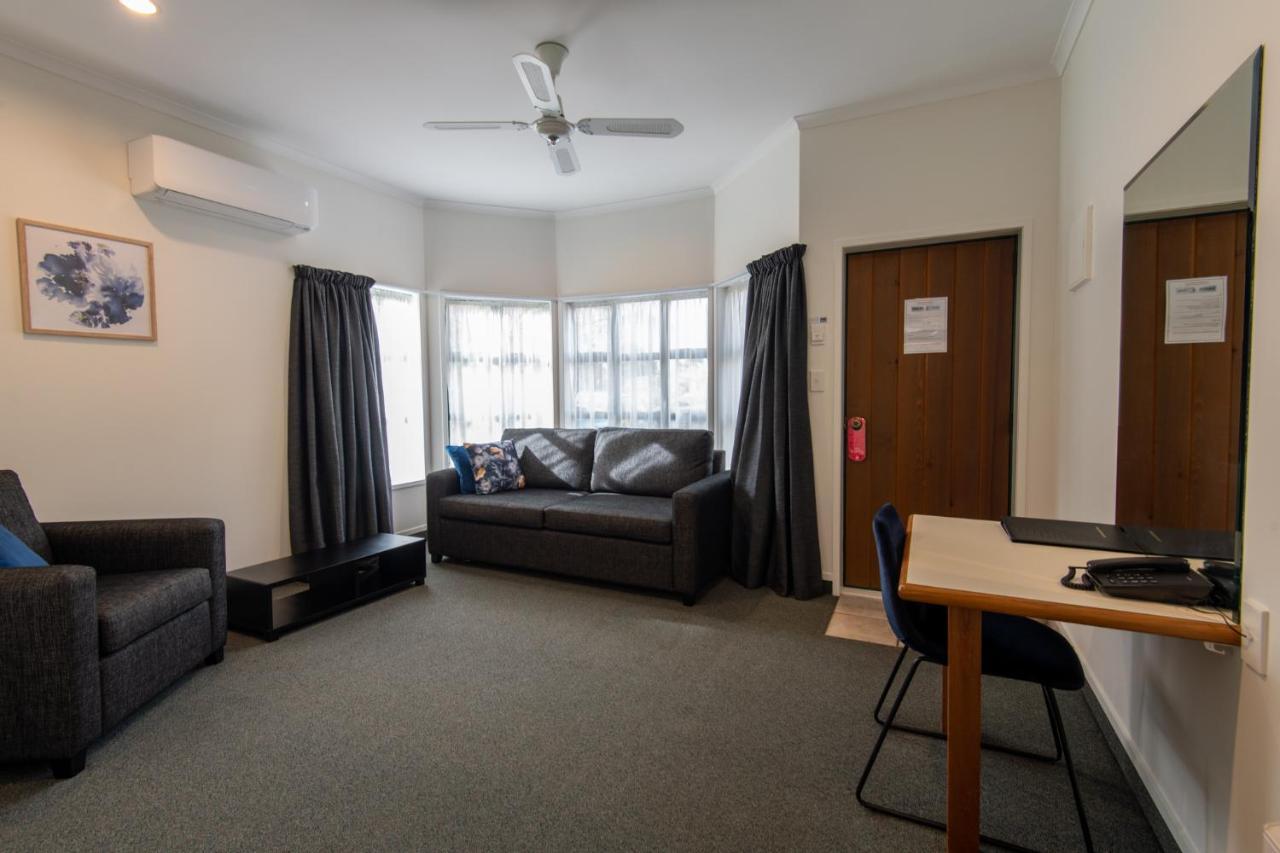 Cambridge Mews Motel Екстериор снимка