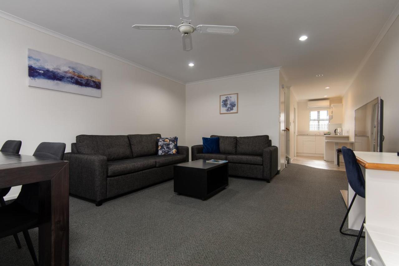 Cambridge Mews Motel Екстериор снимка