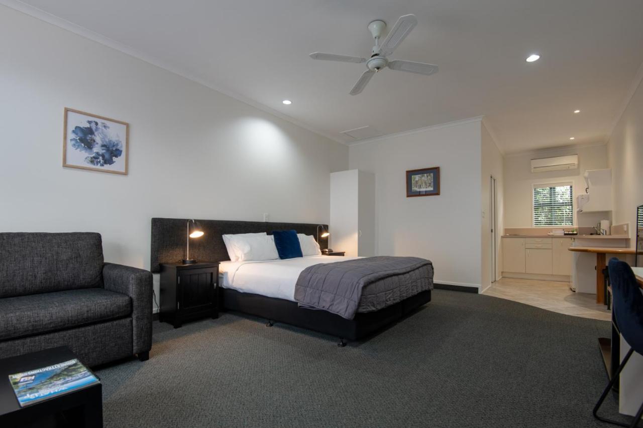 Cambridge Mews Motel Екстериор снимка