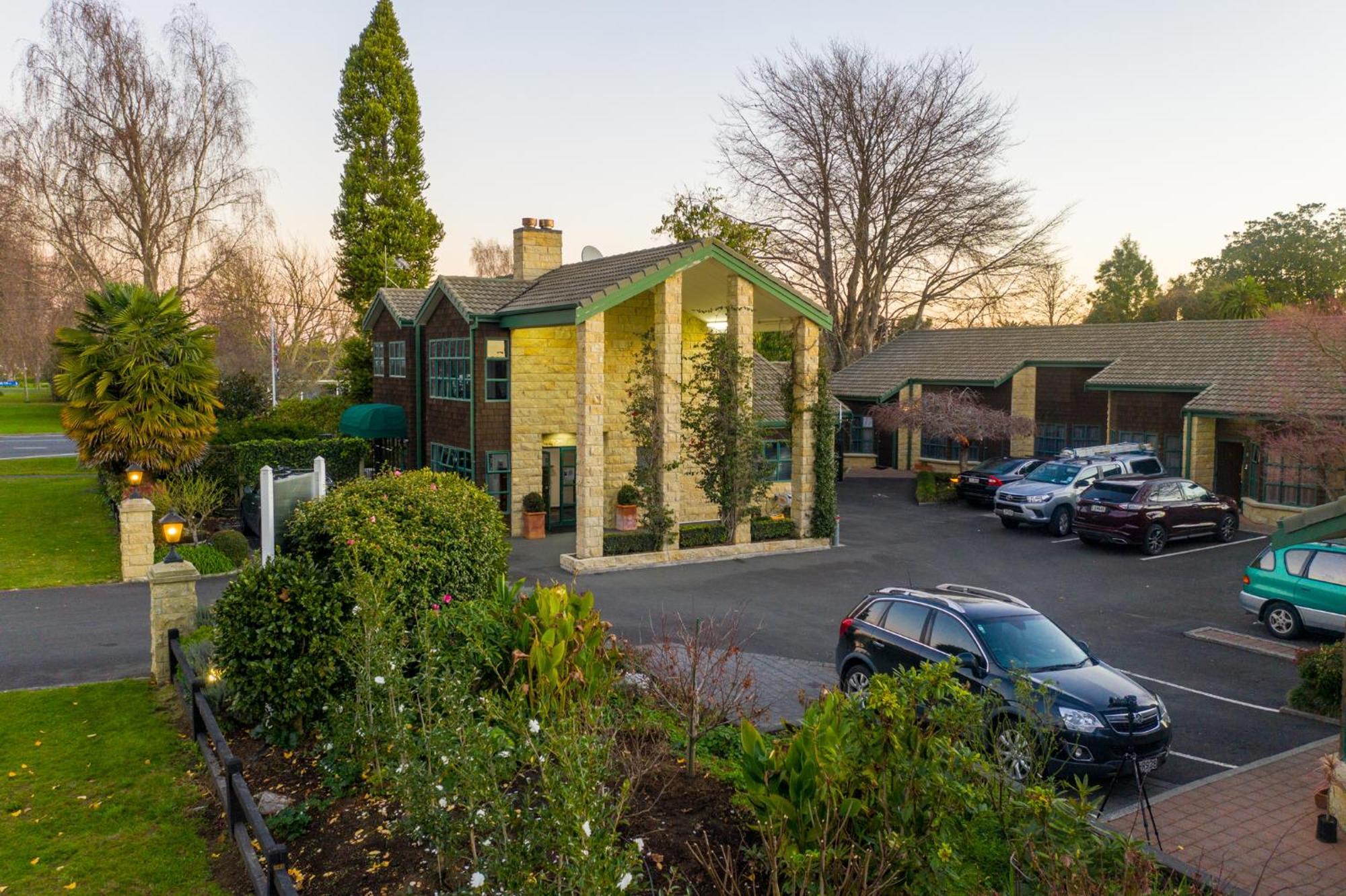 Cambridge Mews Motel Екстериор снимка