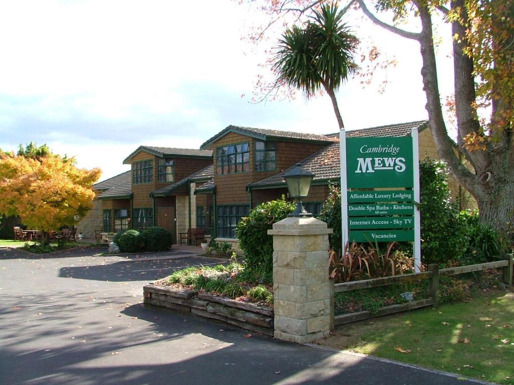 Cambridge Mews Motel Екстериор снимка