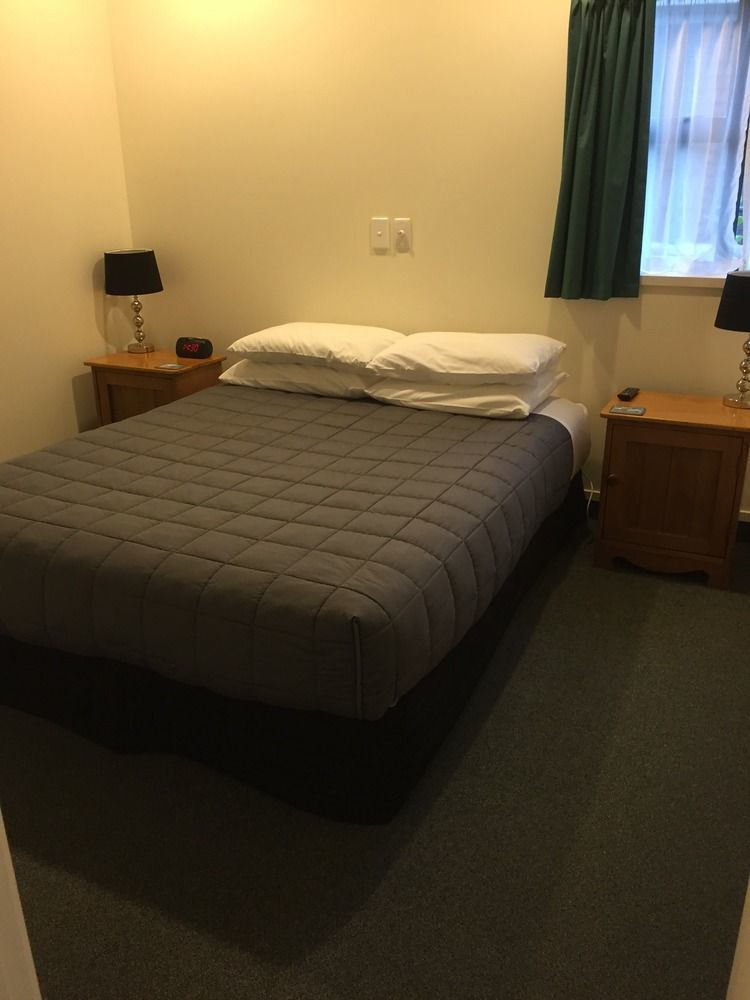 Cambridge Mews Motel Екстериор снимка