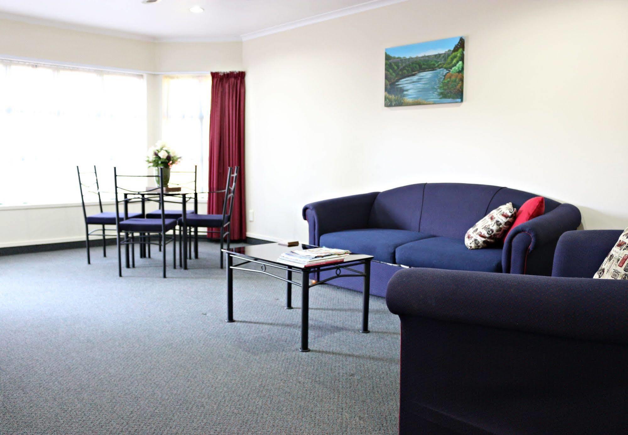 Cambridge Mews Motel Екстериор снимка